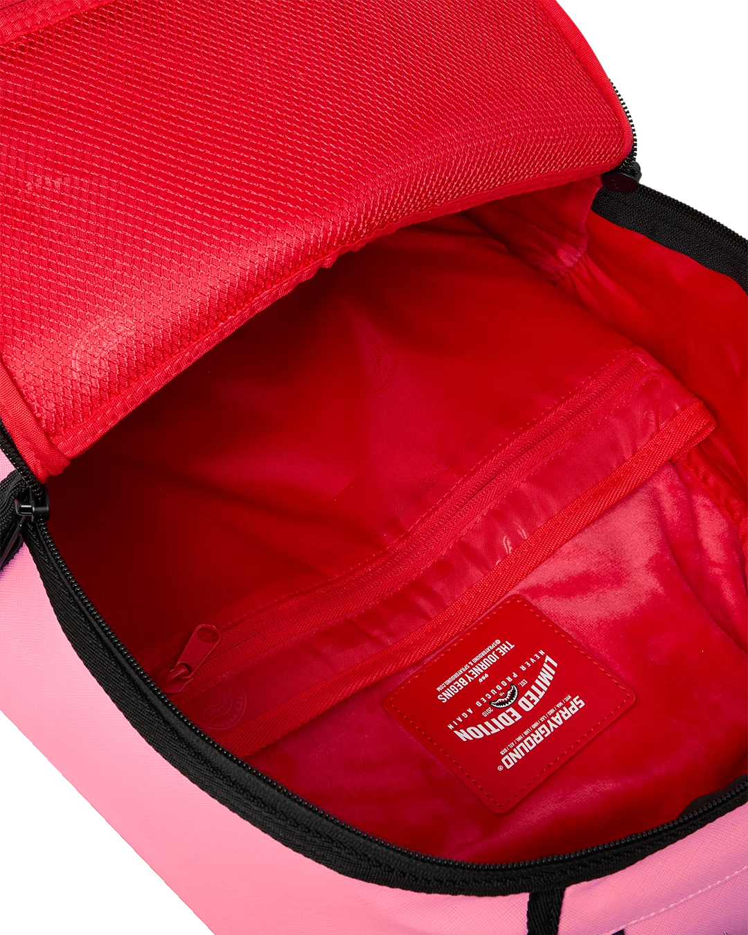 SHARK CENTRAL EMBROIDERED EFFECT BACKPACK